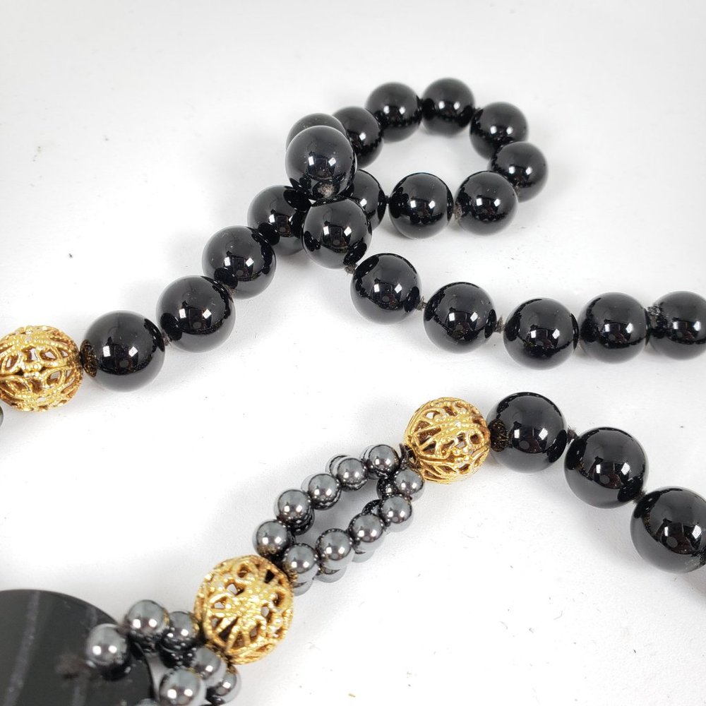 Black heart necklace w/charcoal & black beads - Picture 4 of 11